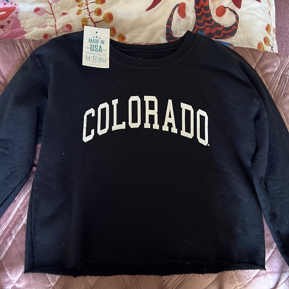BNWT - University of Colorado Long Sleeve Cropped Sweatshirt